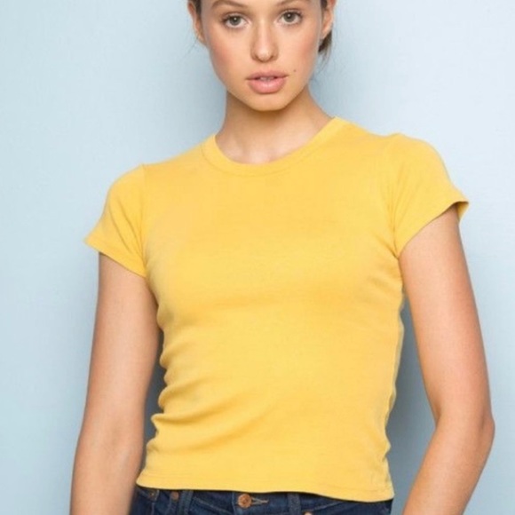 Brandy Melville jamie yellow cotton tee crew neck - Picture 3 of 3